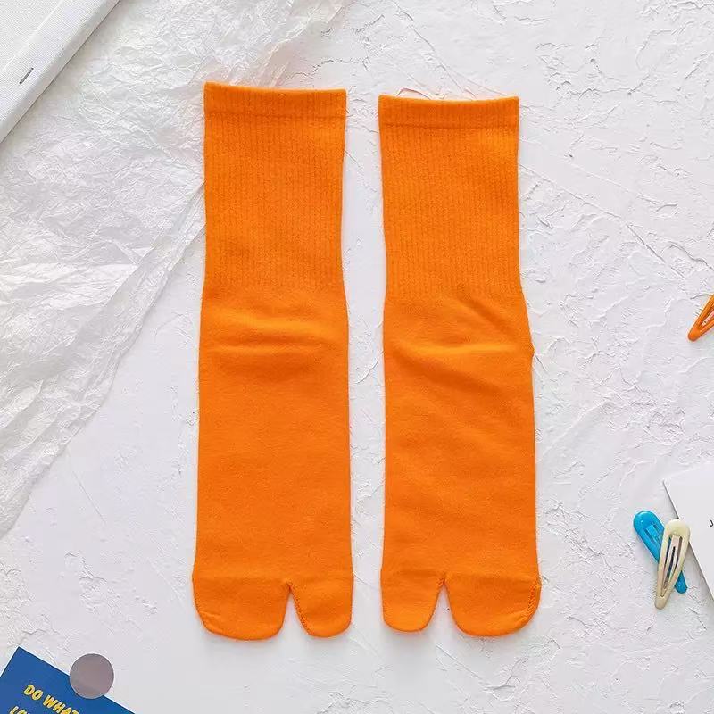 ถุงเท้าทาบิสีลูกกวาดความยาวครึ - Toe Sock Split บทวิจารณ์และราคา